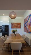 Sanctuary on Stanhope - Art & Modern Luxury