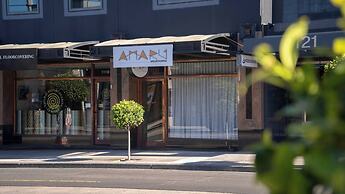 Sanctuary on Stanhope - Art & Modern Luxury