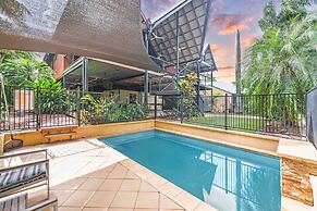 Zenlux Tropical Retreat Pool BBQ Golf Course