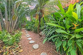 Zenlux Tropical Retreat Pool BBQ Golf Course