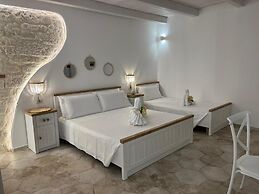 Godano Rooms