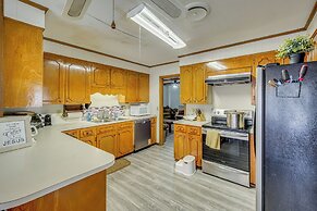 Family Home w/ Yard - 5 Mi to Jackson State Campus