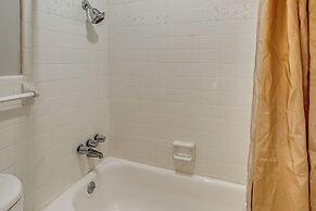 Family Home w/ Yard - 5 Mi to Jackson State Campus