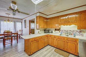 Family Home w/ Yard - 5 Mi to Jackson State Campus