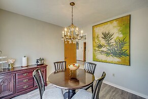Family Home w/ Yard - 5 Mi to Jackson State Campus