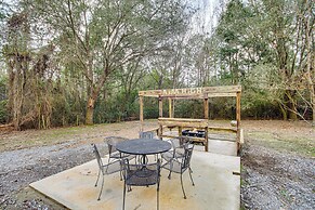 Explore, Shop & Unwind: Serene Gulfport Getaway