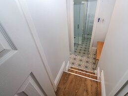 The English School, Flat 2