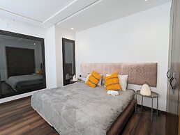 Seafront Luxury Villa with Amazing pool