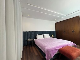 Seafront Luxury Villa with Amazing pool