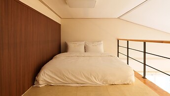 Taean Solpleo Pool Villa