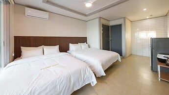 Taean Solpleo Pool Villa