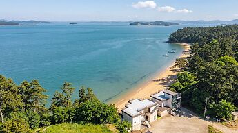 Taean Solpleo Pool Villa