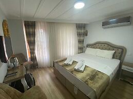 Tree house hotel