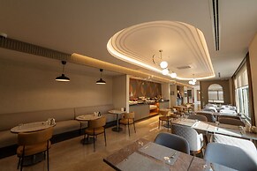 REIWA BUSINESS HOTEL