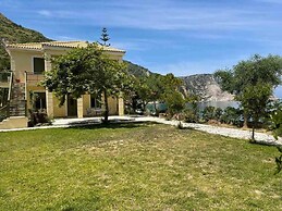 Petani Beach Suites