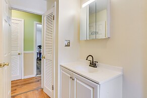 Pet Friendly & WFH Ready! Quiet Hudson Valley Apt