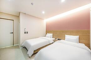 Jeonju J-Brown Hotel