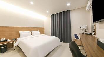 Jeonju J-Brown Hotel