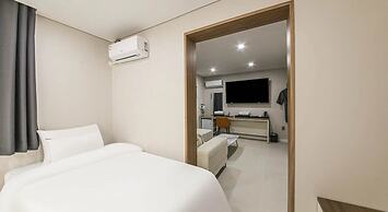 Jeonju J-Brown Hotel