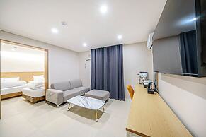 Jeonju J-Brown Hotel