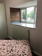 Retro and Quirky 3 Bedroom Apartment