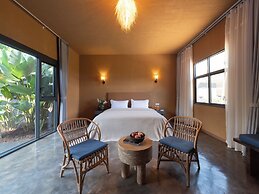 Peacock Valley Hot Spring VILLA Resort