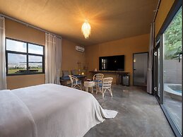 Peacock Valley Hot Spring VILLA Resort