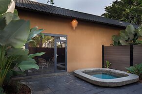 Peacock Valley Hot Spring VILLA Resort