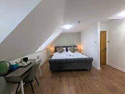 Lakeside Oxford Hotel