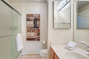 Golf Course Views! Relaxing & Convenient Mesa Unit