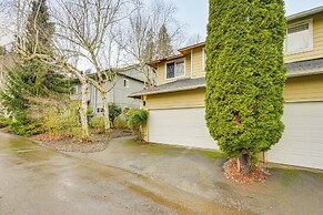 Mcm-inspired Decor & Top Location! Tumwater Duplex