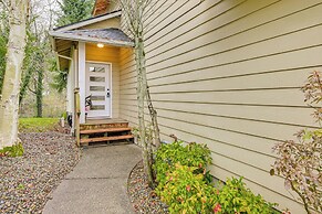 Mcm-inspired Decor & Top Location! Tumwater Duplex