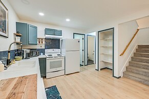 Mcm-inspired Decor & Top Location! Tumwater Duplex