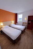 Hotel HubOne3 Istres
