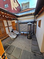 Travel Light Hanok