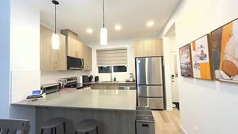 3BR Family House in NE Edmonton