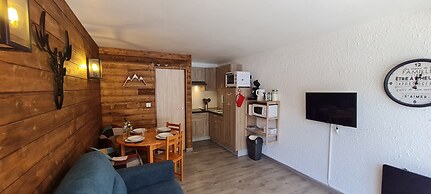 Mountain Home, Balcony & Ski Access