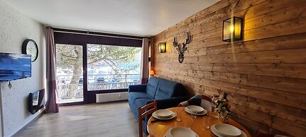 Mountain Home, Balcony & Ski Access