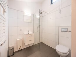 Spacious Holiday Home in Hambachtal Resort