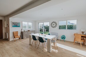Charming Holiday Home in Porspoder