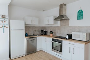 Charming Holiday Home in Porspoder