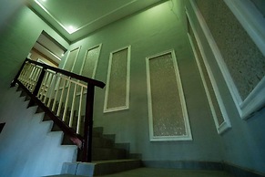 Eastern Plus Hotel
