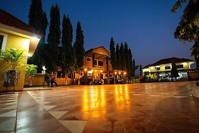 Eastern Plus Hotel