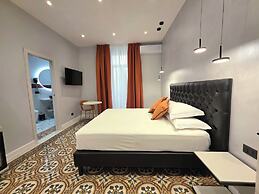 VICTORIA SUITES