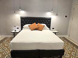 VICTORIA SUITES