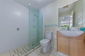 Summit Apartments Airlie Beach