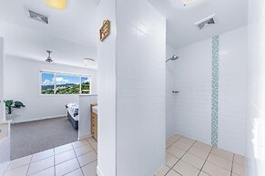 Summit Apartments Airlie Beach