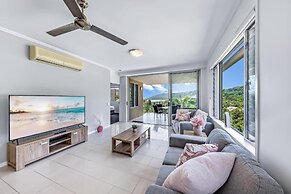 Summit Apartments Airlie Beach