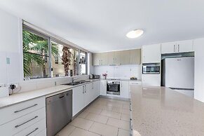 Summit Apartments Airlie Beach