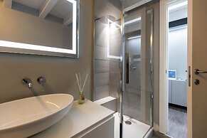 Blue Diamond Suite